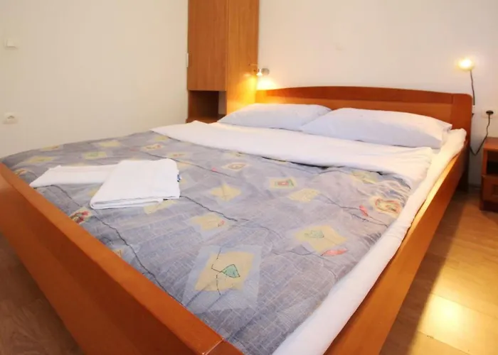 Schoene In Mit Eigener Terrasse By Interhome באסקה