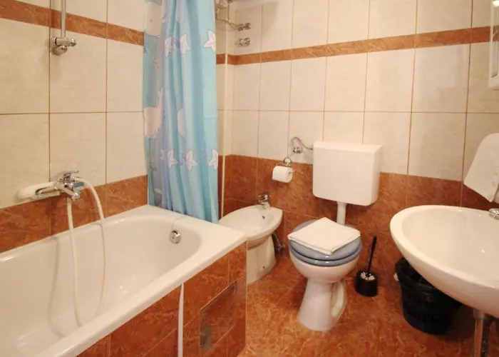 דירה Schoene In Mit Eigener Terrasse By Interhome